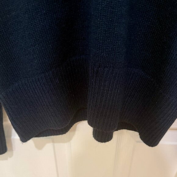BANANA REPUBLIC DARK BLUE SWEATER NEW WITHOUT TAGS (NWOT) S - Picture 4 of 5
